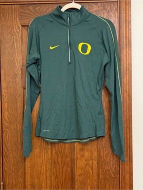 Nike Women’s Oregon Ducks Green Long-Sleeve Quarter-Zip